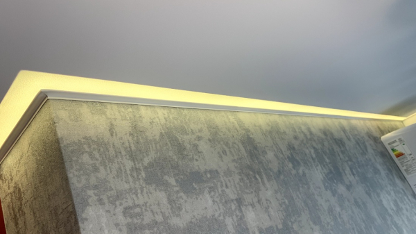 Пример матового натяжного потолка